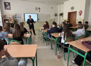 Spotkanie klas ósmych z wójtem gminy